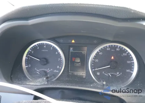 2018 Toyota Highlander Le z USA, uszkodzony, nr VIN 5TDZARFH8JS033218